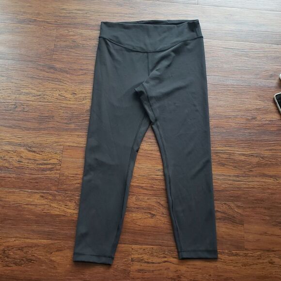 Lululemon Black Sleek Chic Athleisure Comfy Workout Yoga Pants 25" Size 12 - Picture 1 of 4